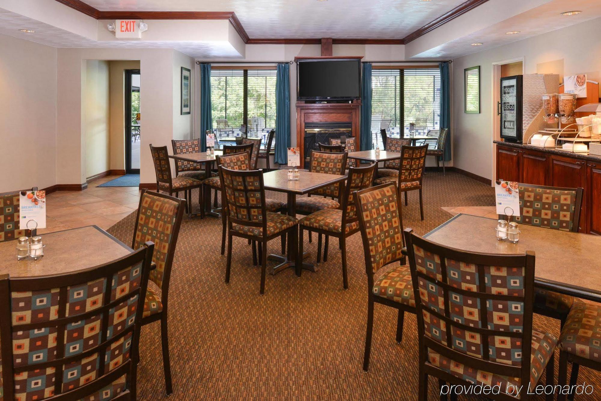 Holiday Inn Express Morgantown By Ihg Exterior foto